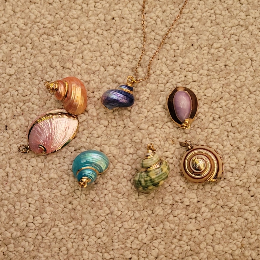 Necklace pendants
